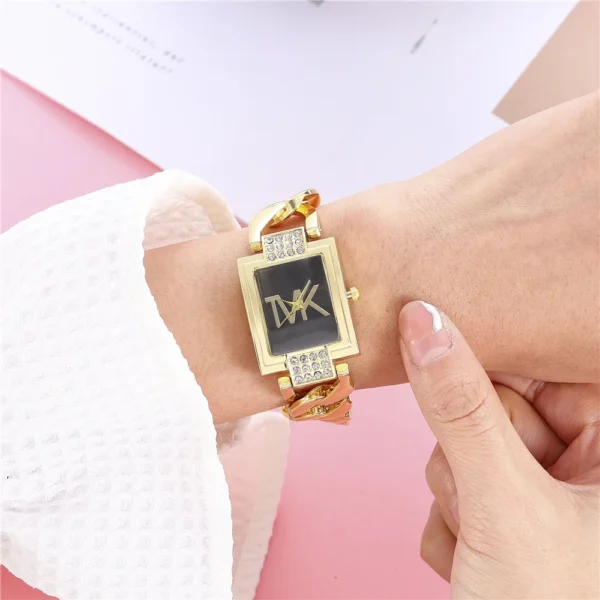 S2fbf25e03b7a4dc0956f65a7ace0a6eel.webp UTHAI Watch Women Square Diamond Inlaid Square Light Luxury Fashion Quartz Watches Metal Female Bracelet Wristwatch Girl Clock
